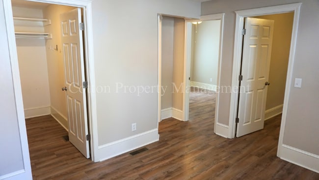 Building Photo - 605 Harnett St