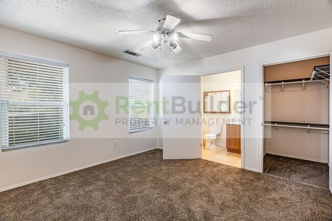 Building Photo - 10532 Ramah Dr NW