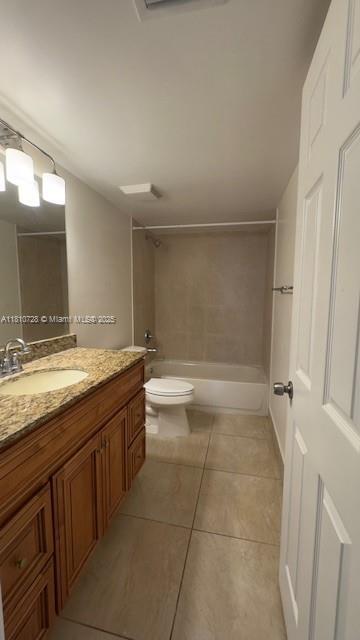 Building Photo - 9686 Fontainebleau Blvd
