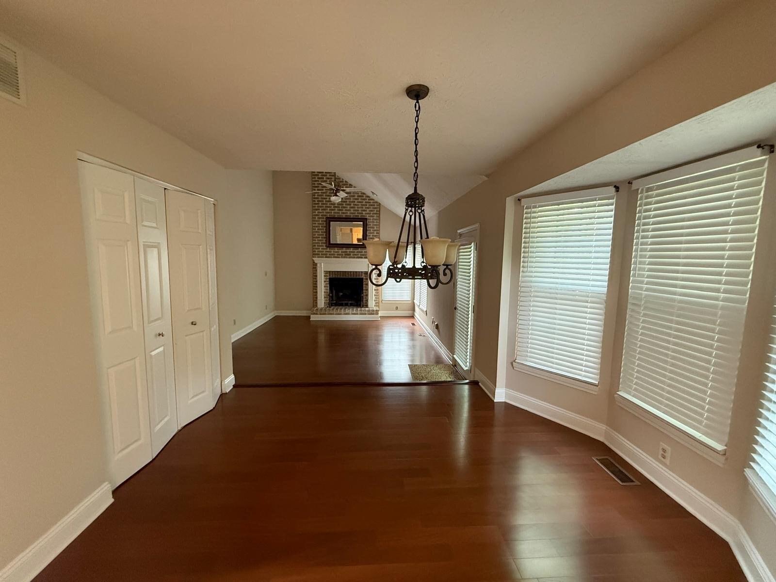 Building Photo - 7574 Allenwood Ct