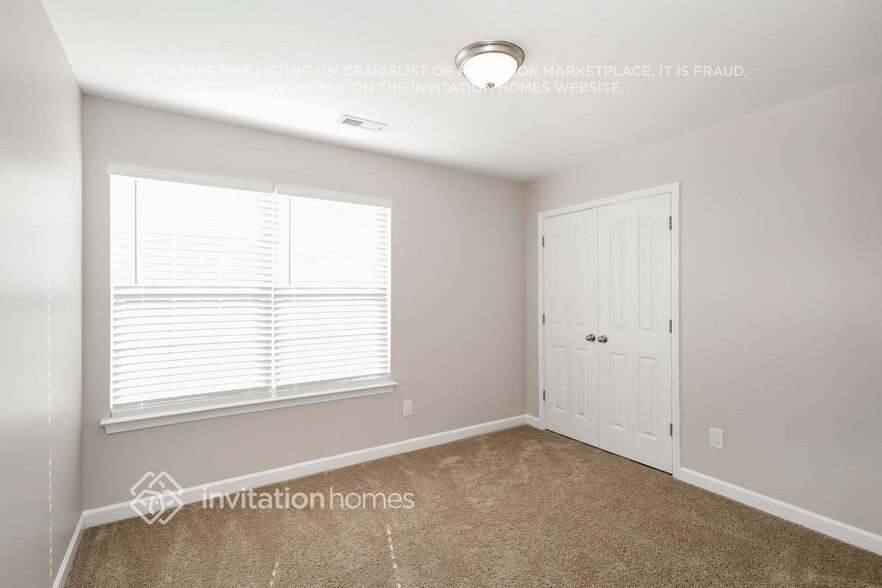 Building Photo - 104 Glencroft Dr