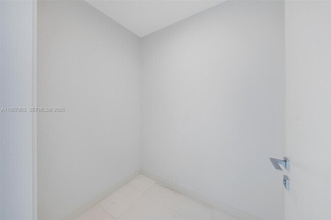 Building Photo - 300 Biscayne Blvd Way