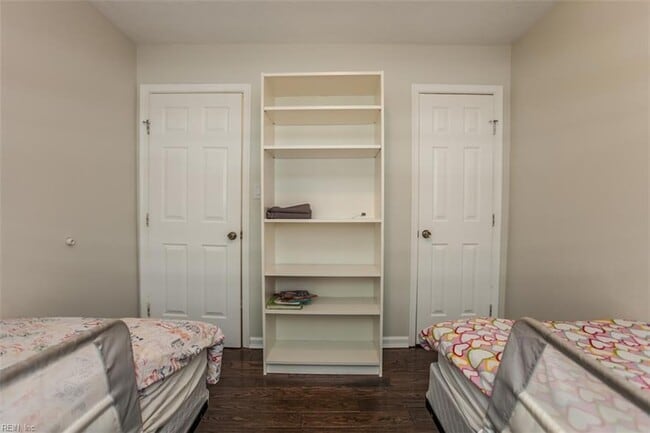 Building Photo - 1678 Skiffes Creek Cir