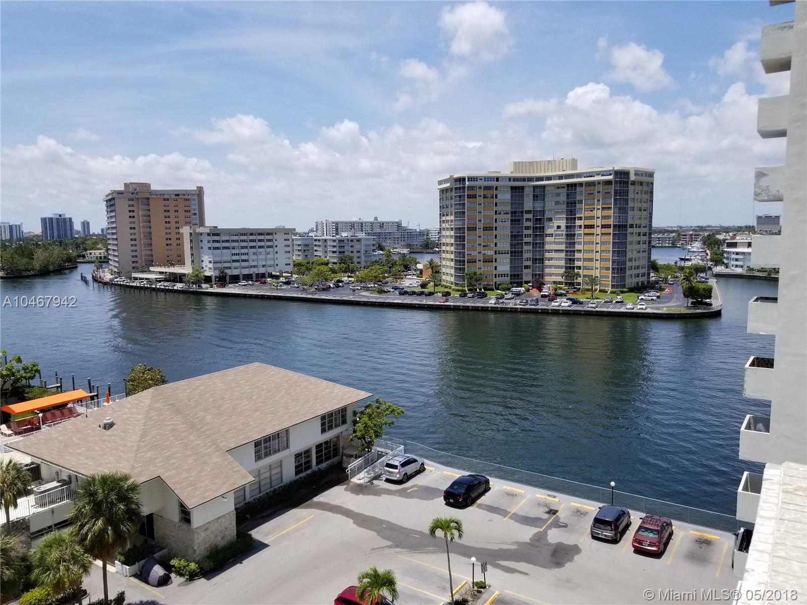 Building Photo - 1833 S Ocean Dr