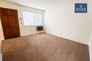 Building Photo - 4177 Iowa St