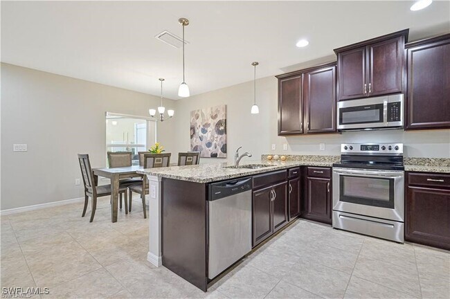 Building Photo - 3805 Tilbor Circle