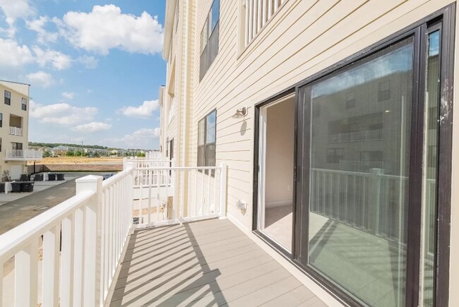 Building Photo - 552 Greybull Walk