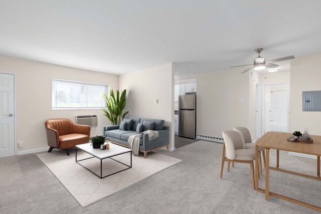 Living Area - Norris Hills at Locust Street