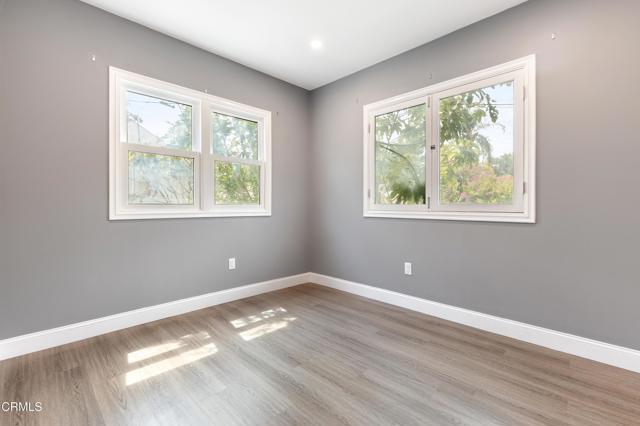 Building Photo - 1115 S Wilton Pl