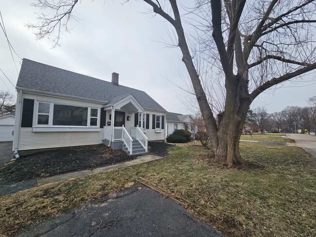 Building Photo - 15316 S Corbin St