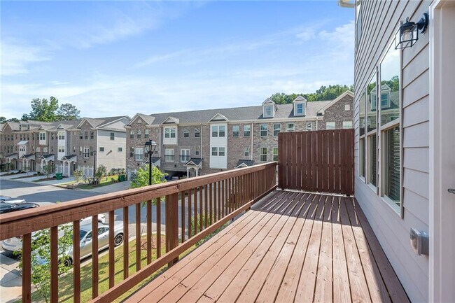 Building Photo - 1363 Live Oak Ln