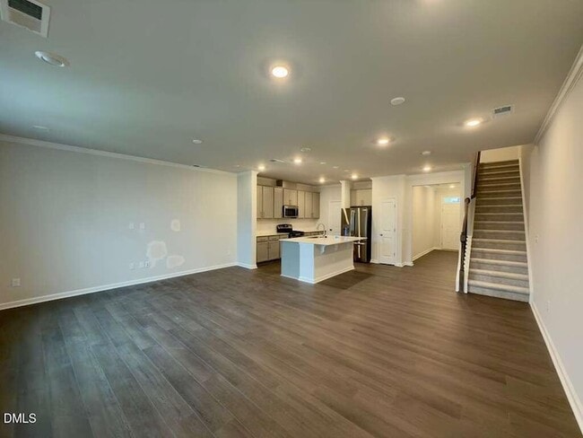 Building Photo - 6005 Grey Colt Wy