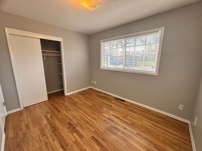 Building Photo - Newly Updated 3 Bedroom Home in SE Portland