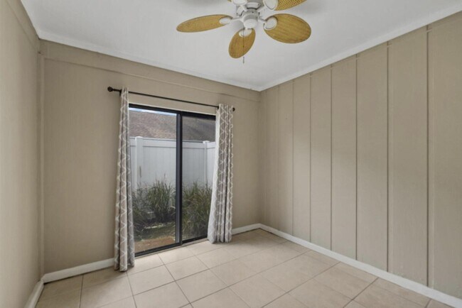Building Photo - 402 Lakewood Ct