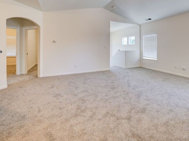 Building Photo - Charming Condominium in Grand Junction