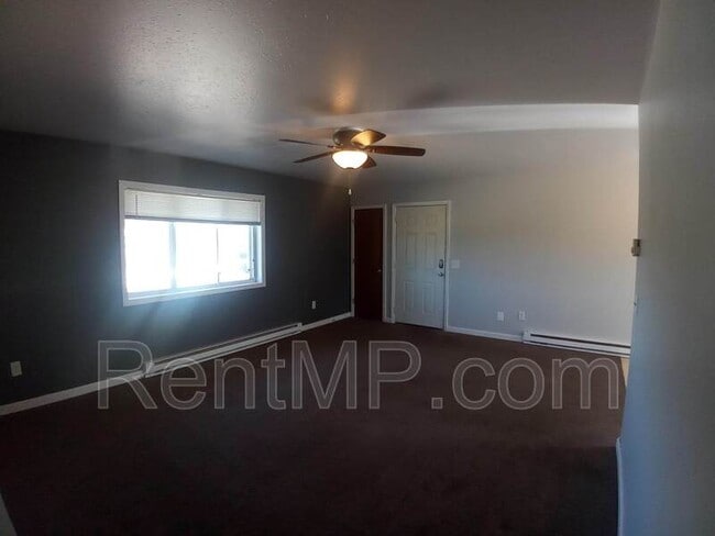 Building Photo - 3050 Elroy Drive-7