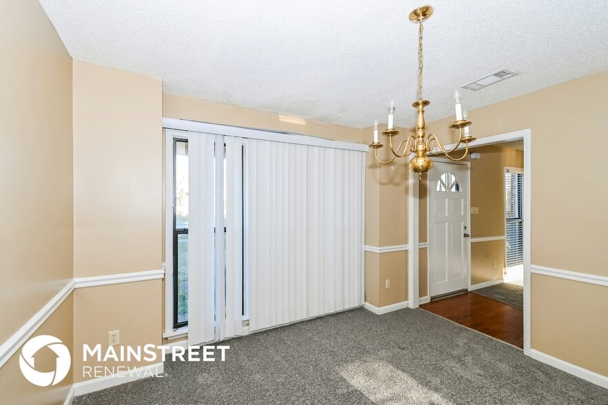 Building Photo - 5578 Kindle Creek Dr