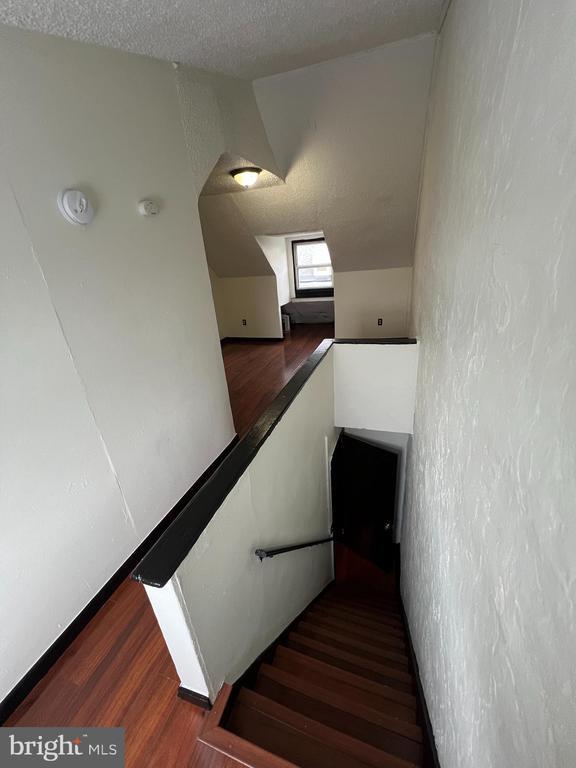 Building Photo - 434 Birch St