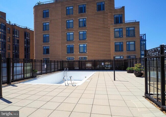Building Photo - DC Studio Near Logan and DuPont Circle