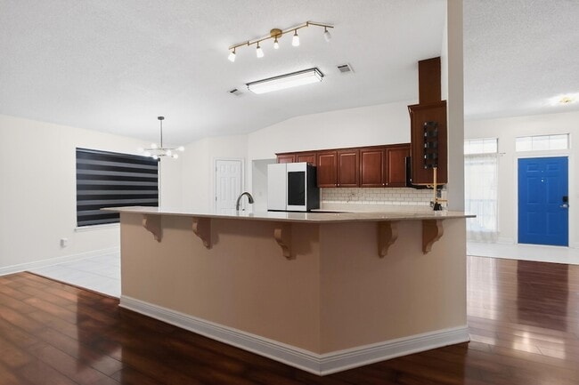 Building Photo - 1249 Northview Dr