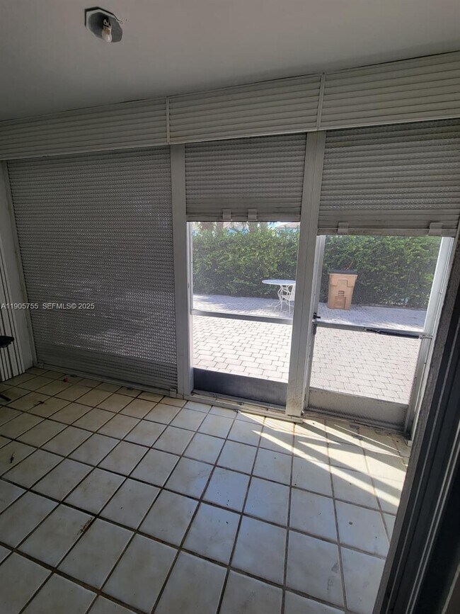 Building Photo - 4321 NW 9th Ave