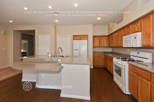 Building Photo - 3021 W La Madre Way
