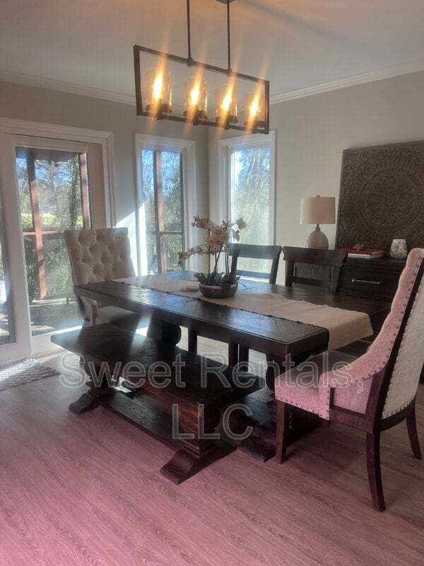 Building Photo - 47 Arabian Dr