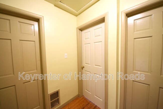Building Photo - 8356 Cape View Ct