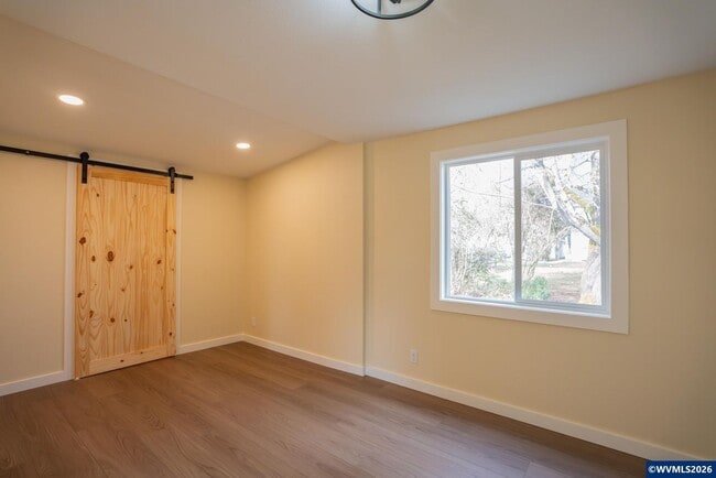 Building Photo - Fully Remodeled 2 Bedroom on a corner lot!