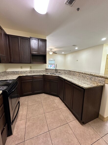 Building Photo - 8216 Casa Verde Rd