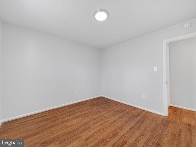 Building Photo - 3827 Gawayne Terrace