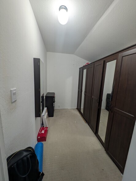 Building Photo - 431 Via Vera Cruz