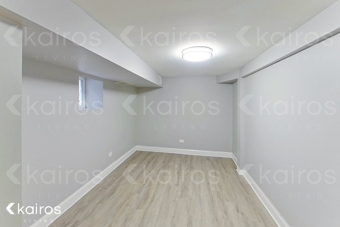 Building Photo - 8622 S Justine St