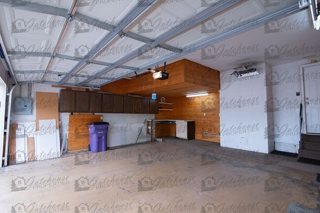 Building Photo - 3342 S Oneida Way