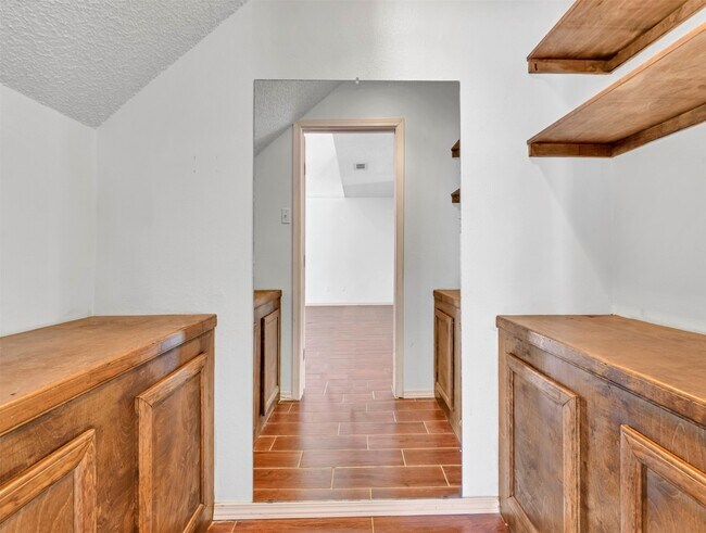 Building Photo - 3807 Winter Haven Dr