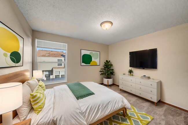 Building Photo - 1018 Davidson Dr