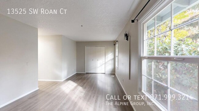 Building Photo - 13525 SW Roan Ct