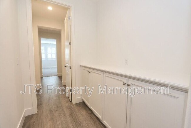 Building Photo - 4988 Amina Fair Way