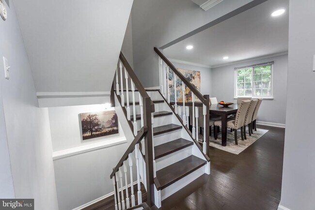 Building Photo - 5326 Larochelle Ct