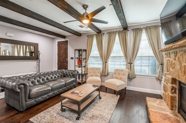 Building Photo - 5707 Headquarters Dr