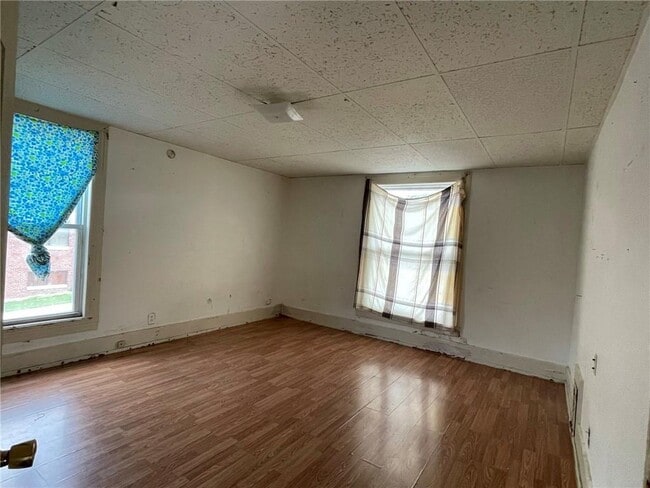Building Photo - 711 Sandusky Ave