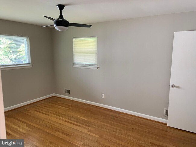 Building Photo - 7515 Granada Dr