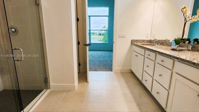 Building Photo - 5243 Rivo Alto Cir