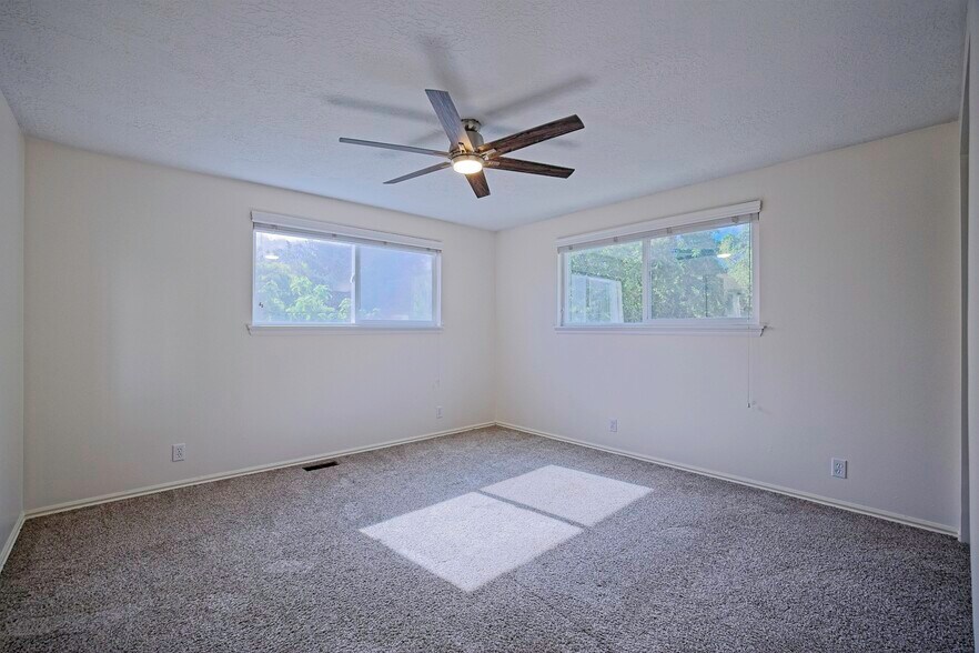 Building Photo - 755 N 1020 E