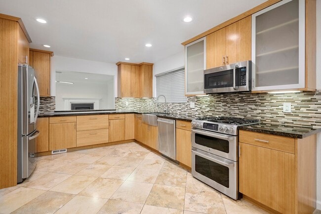 Building Photo - For Rent: Spacious Belmont Home with Upgra...