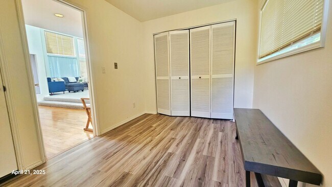 Building Photo - Beautiful Remodeled 4 Bedroom and 2.5 Bath...