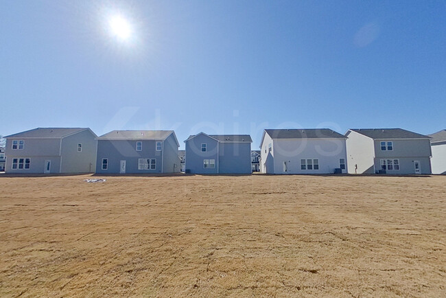 Building Photo - 137 English Oak Ln