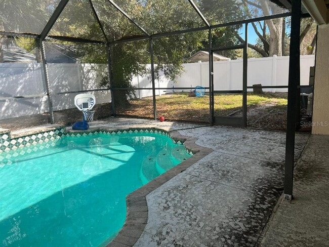 Building Photo - 200 Arbor Dr W