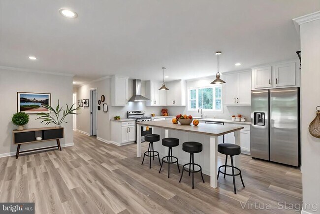 Building Photo - 307 Larkspur Rd