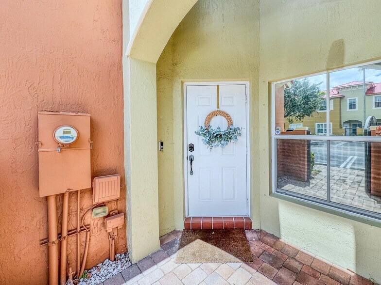 Building Photo - 255 Lake Monterey Cir